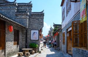 Anhui's Least Developed Ancient Town, Dubbed 'Little Shanghai,' Has Free Admission But No Visitors