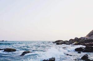 Super Beautiful Couple's Mountain in Guangdong, and Neighbor to China's First Beach! Legend Says Bathing Here Can Grant a Hundred Years of Life.