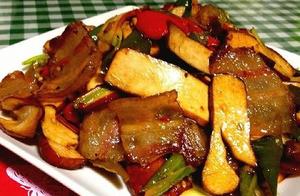 Delicious Recipe Recommendations: Preserved Meat Stir-fry with Dried Bean Curd, Sour Cabbage Chicken, Watermelon Vine with Lotus Root, and Chrysanthemum Vine Fish