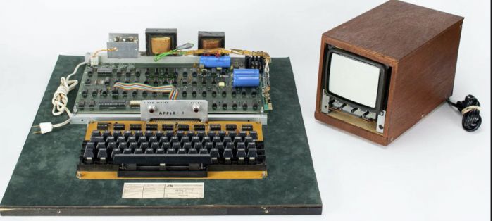 #太平洋电脑网#罕见的全功能Apple-1电脑拍卖价格超过45万美元