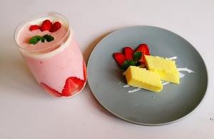Super High-Looking Strawberry Milkshake Recipe - A Nutritious Way to Make It