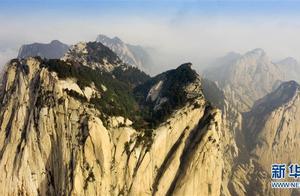 Huashan Spring Scenery