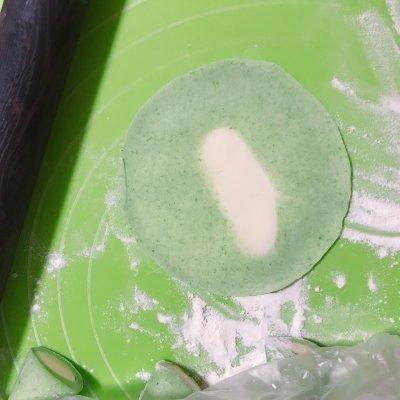 在家做酸菜翡翠饺子，比买的更好吃