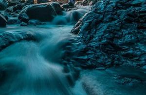 Poem: Gazing at the River