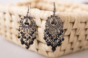 Psychology: Which Earring Model Did You Immediately Like? Test to Reveal Your Aura