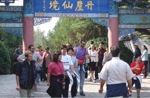 Why are Fewer Foreign Tourists Visiting China? Foreigners Reveal the Underlying Reasons, Chinese People Widely Agree