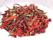 Slow-Cooked Duck Tongue in Oil Sauce: Tender, Spicy, and Flavorful – A Favorite Among Young Foodies
