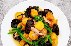 Japanese Tofu with Collard Greens Heart Braised – Refreshing, Flavorful, and Tender