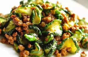 It's cold outside, don't want to cook, learn a few simple, delicious and easy home-cooked dishes to save time and make your family happy.