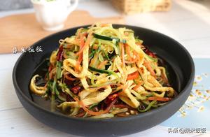 Don't Just Stir-Fry Cucumbers; You'll Finish a Big Plate in a Blink of an Eye!