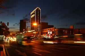 The More Beautiful the Night, the Urumqi Enters the Night
