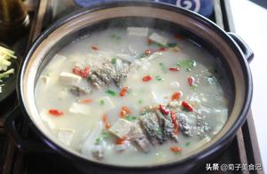 Crucian Carp Tofu Soup: Tips for a White and Flavorful Broth (Easy for Beginners)