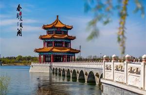 When is the best time to visit Tianyi Lake? You might have to wait until next year if you miss this month.