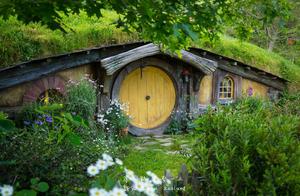New Zealand: The Real Hobbiton, Let's See What Hobbiton Village Is Like?
