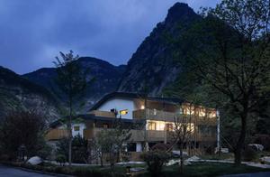Valley B&B – Stone Gate Half Mountain Hotel