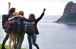 Why Do Chinese People Drag Suitcases When They Go Out, While Foreigners Use Backpacks?