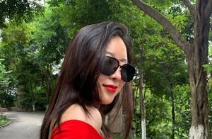 Resilient Life, Crimson Red All the Way