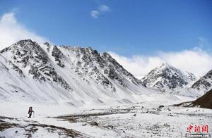 Baalshui Mountain Ice and Snow Secret Realm Attracts Tourists
