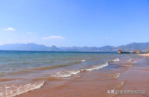Strolling on the Fuxian Lake Time Trail, Experiencing the Beauty of Nature