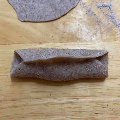 全麦白菜猪肉馅锅贴的家常做法，简单快捷又好吃