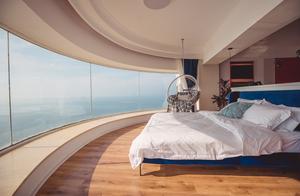 So many trendy hostels in Qingdao – would you choose it for a window?