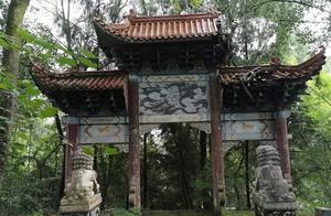 Nanchong, Sichuan: Historic Architectural Group, Superior Location, a Shame to Neglect