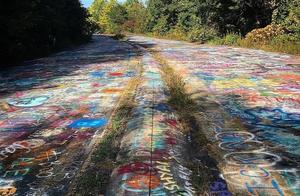 This Abandoned Road is Unbelievably Beautiful - I Fell in Love with the First Photo