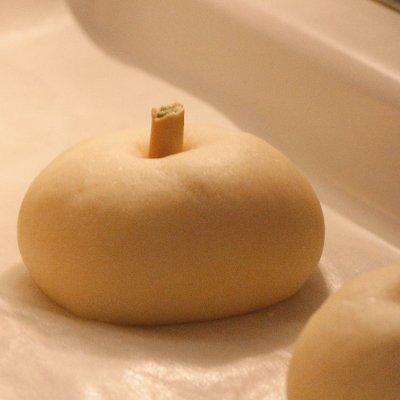 营养美味两手抓，平平安安的苹果面包是你的不二之选