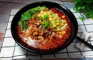 Is Clear Broth Noodles Enough? Then Try a Bowl of Fragrant Pea Noodles to Satisfy Your Appetite!