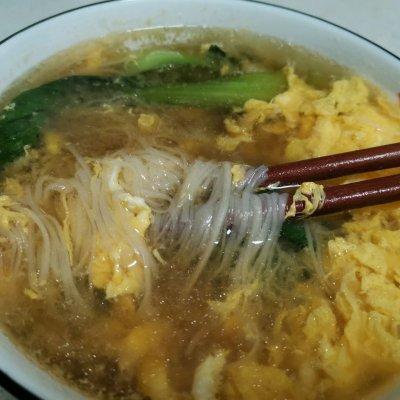 #太太乐鲜鸡汁芝麻香油#冬日暖心鸡汤面