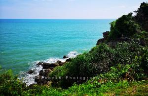 The Lush Green Trees and Clear Sea – Discover the Undiscovered Gems of Chanthoen, Thailand
