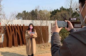 Here is Rizhao | Have a close interactive experience with elk at Rizhao National Coastal Forest Park