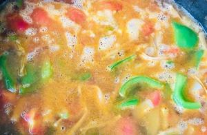 The Taste of My Mother's Childhood: A Culinary Experience for Noodle Lovers