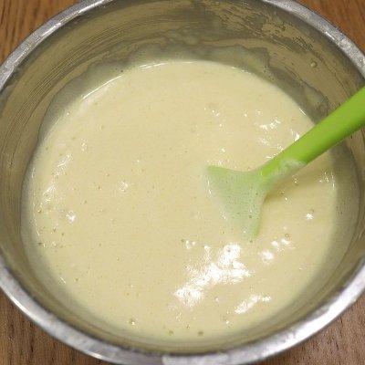 下饭神器杏仁味海绵杯子蛋糕，拌饭还能吃三碗