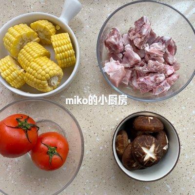 大厨教我的番茄玉米排骨汤的做法，果然好吃到没朋友