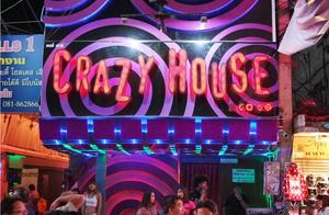 Bangkok Nightlife Guide: Soi Cowboy, the Iconic Cowboy Street!