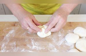 The Easiest Way to Make Red Bean Buns: 30 Seconds Per Bun, White and Plump, Delicate and Sweet Bean Paste