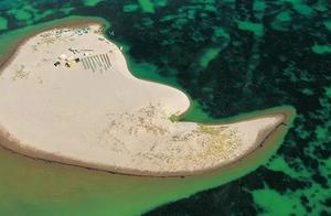 Oases and Rivers of Xinjiang