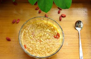 When Making Millet Porridge, Remember Not to Add Water Directly, Learn These 2 Steps to Easily Make Millet Oil