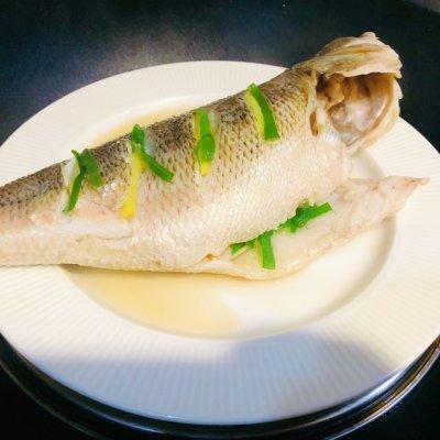 网红鲜美营养多的清蒸鲈鱼，简单超美味