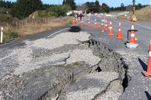太平洋电脑网@日本专家：东京30年内有70%几率发生7级以上大地震