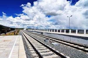 China’s ‘Most Dangerous’ Railway: ‘Half Heaven, Half Hell,’ Requires Oxygen Masks