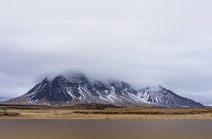 Iceland Self-Guided Tour Guide: 6 Things You Must Know for Your First Trip