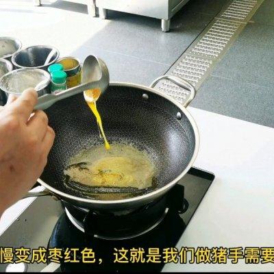 我家做颤动红烧猪手就用这个方法，解馋又营养