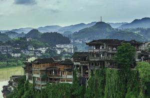 Scenery of Various Movies and Variety Shows: The Village Built on a Waterfall, Super Beautiful! A Must-Visit in Life!