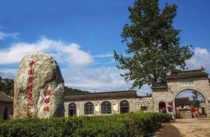 China’s First Love Village Gorge Goes Viral Nationwide, Henan’s Unique Gorge-Type Scenic Area Dubbed ‘Central China’s First Gorge’