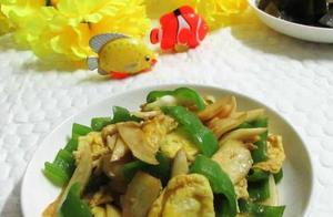 Adding this fried duck egg makes it nutritious and delicious, not enough to finish one plate.