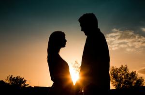 About Love, You and I Have a Legend of Past Lives and Present Lives