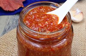 Homemade Garlic Chili Sauce: Delicious, Easy to Make, and No Additives!
