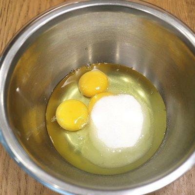 下饭神器杏仁味海绵杯子蛋糕，拌饭还能吃三碗